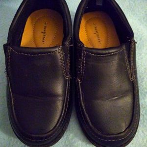 Black dress shoes for boys